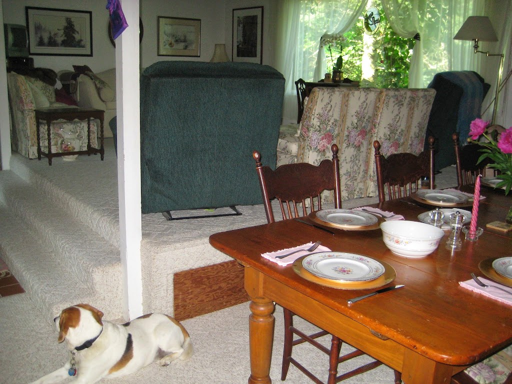 B&C Moses Sunset Country B&B | 398139 10th Con Sydenham RR 6, Owen Sound, ON N4K 5N8, Canada | Phone: (519) 371-4559