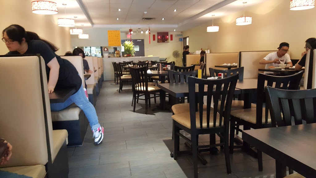 Sun Hong BBQ & Seafood Restaurant | 2037 Wyandotte St W, Windsor, ON N9B 1J8, Canada | Phone: (519) 255-7808