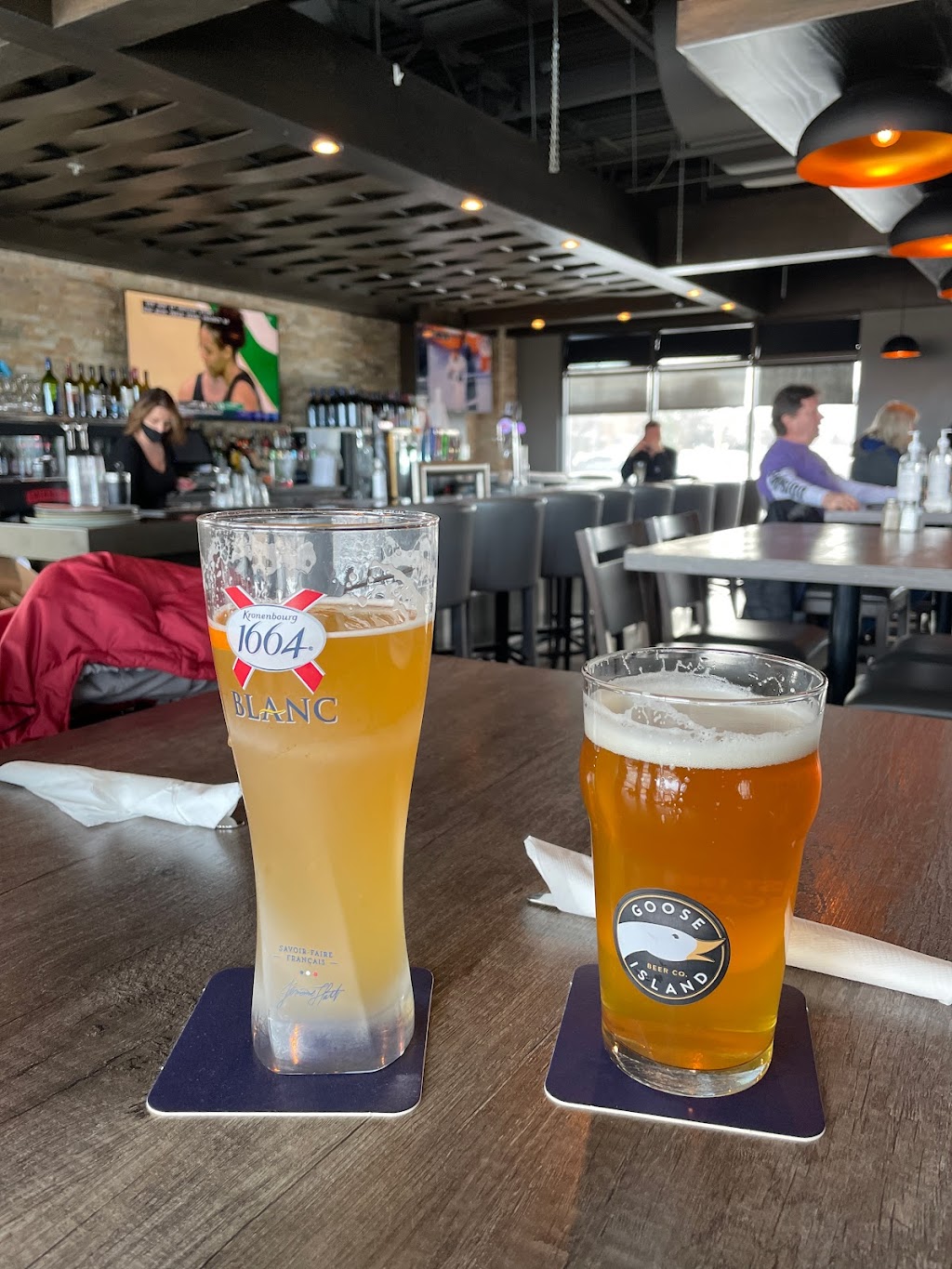 The Upper Deck TapHouse + Grill | 210 Martindale Rd, St. Catharines, ON L2R 6P9, Canada | Phone: (905) 682-3325