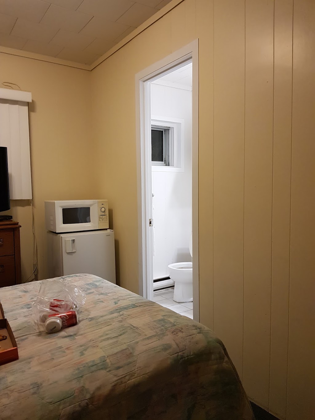 Wasaga Beach Inn And Cottages | 159 Main St, Wasaga Beach, ON L9Z 2L3, Canada | Phone: (705) 429-2535
