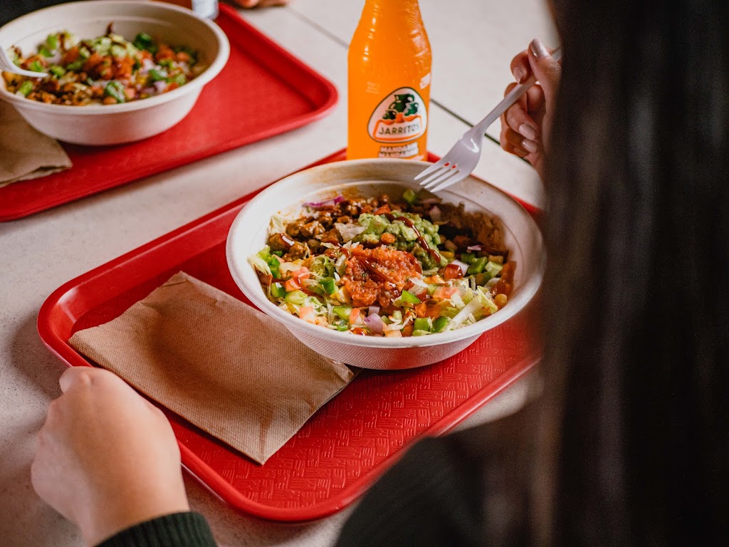 barBURRITO | 1200 Pembroke St W #185, Pembroke, ON K8A 7T1, Canada | Phone: (613) 631-1030