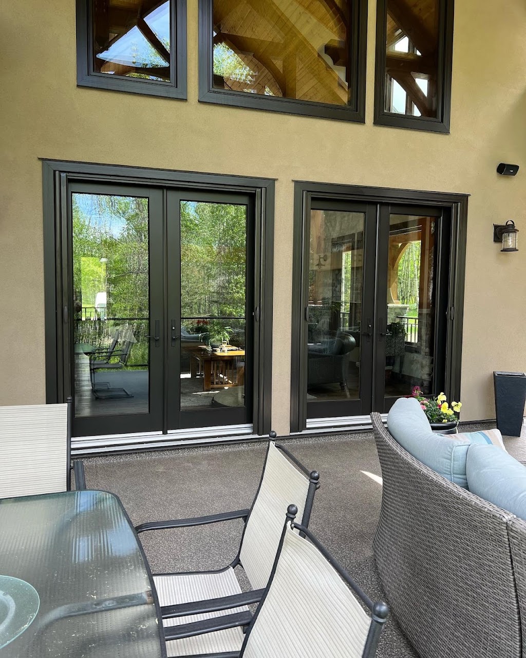 Screen Queen Retractable Screen Doors | Marquis Ln SE, Calgary, AB T3M 2G6, Canada | Phone: (403) 651-2858