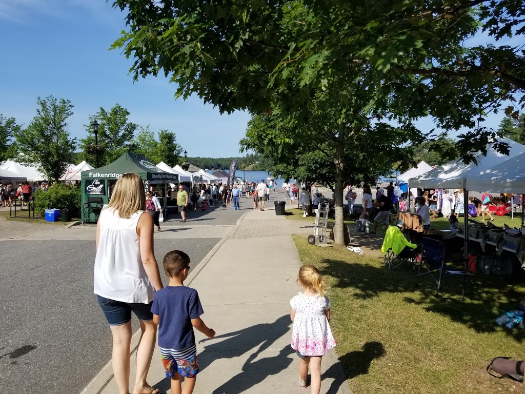 Rosseau Market | 1175 ON-141, Rosseau, ON P0C 1J0, Canada | Phone: (705) 767-3914