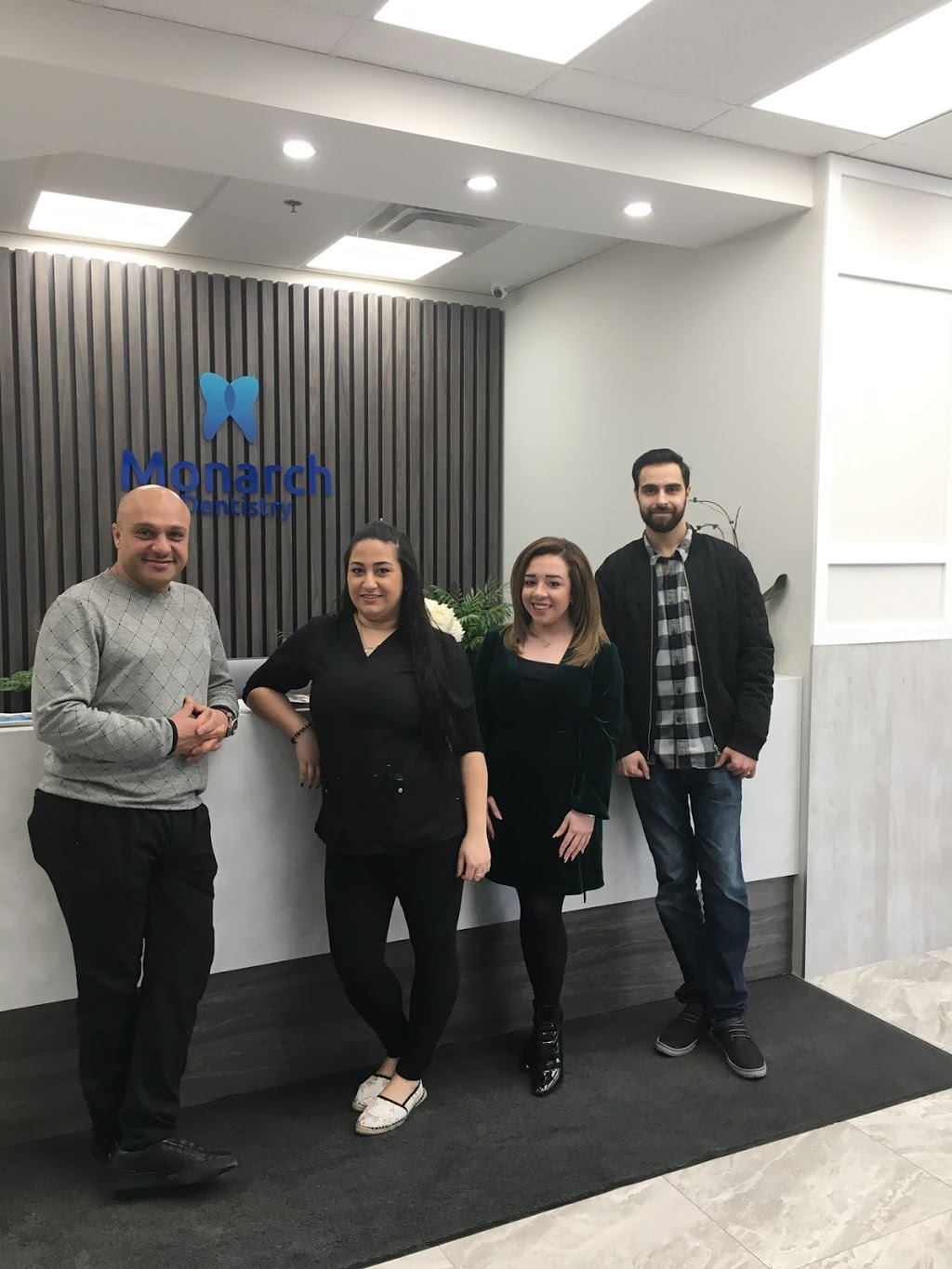 Monarch Dentistry at Mi Clinic | 2690 Erin Centre Blvd, Mississauga, ON L5M 5P5, Canada | Phone: (905) 828-4200