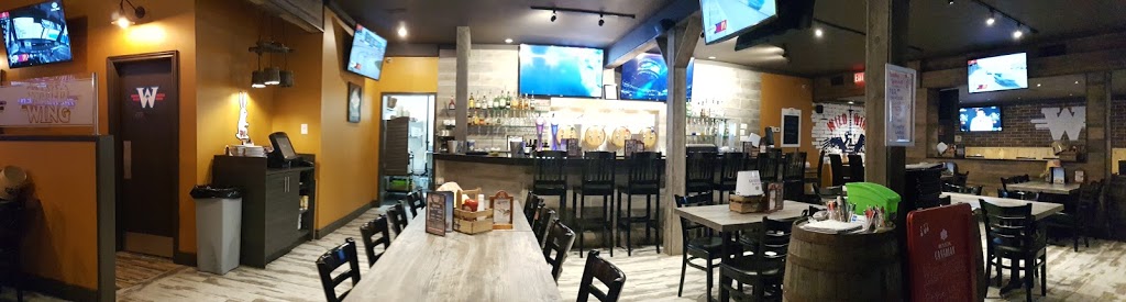 Wild Wing | 140 Lombard St, Smiths Falls, ON K7A 5B8, Canada | Phone: (613) 205-1077