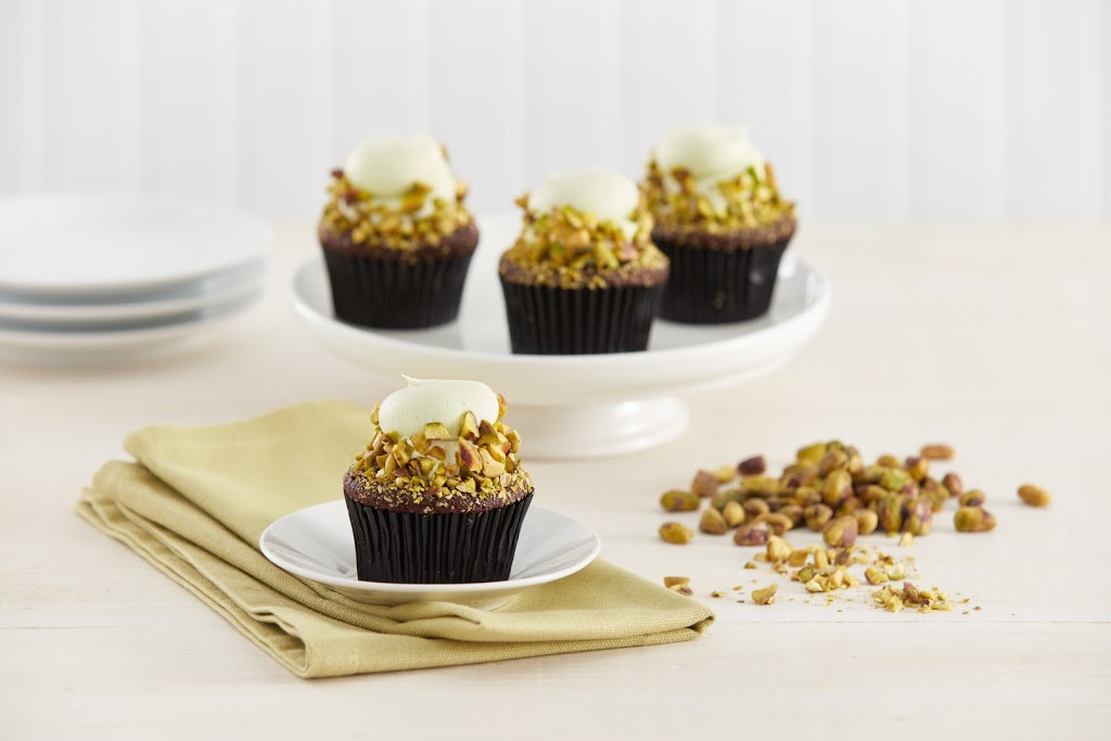 J. Crawford Fine Desserts | 1600 Kerns Rd Unit 4, Burlington, ON L7P 3G9, Canada | Phone: (289) 635-8020