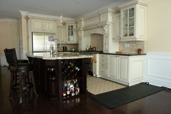 Alboro Kitchens | 70 Belfield Rd, Etobicoke, ON M9W 1G3, Canada | Phone: (416) 274-3930