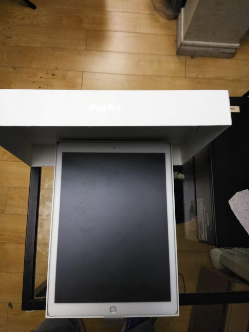 Good but cheap electronics | 3326 Keele St, North York, ON M3M 2X4, Canada | Phone: (647) 575-6589
