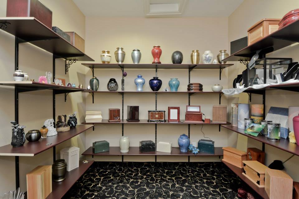 Barnes Memorial Funeral Home | 5295 Thickson Rd, Whitby, ON L1M 1W9, Canada | Phone: (905) 655-3662