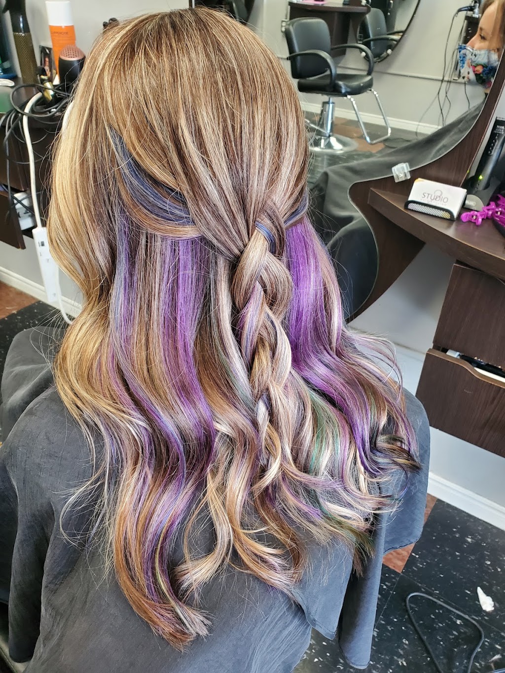 Studio 2 Hairstyling | 499 Dundas St W, Trenton, ON K8V 6C4, Canada | Phone: (613) 392-7169