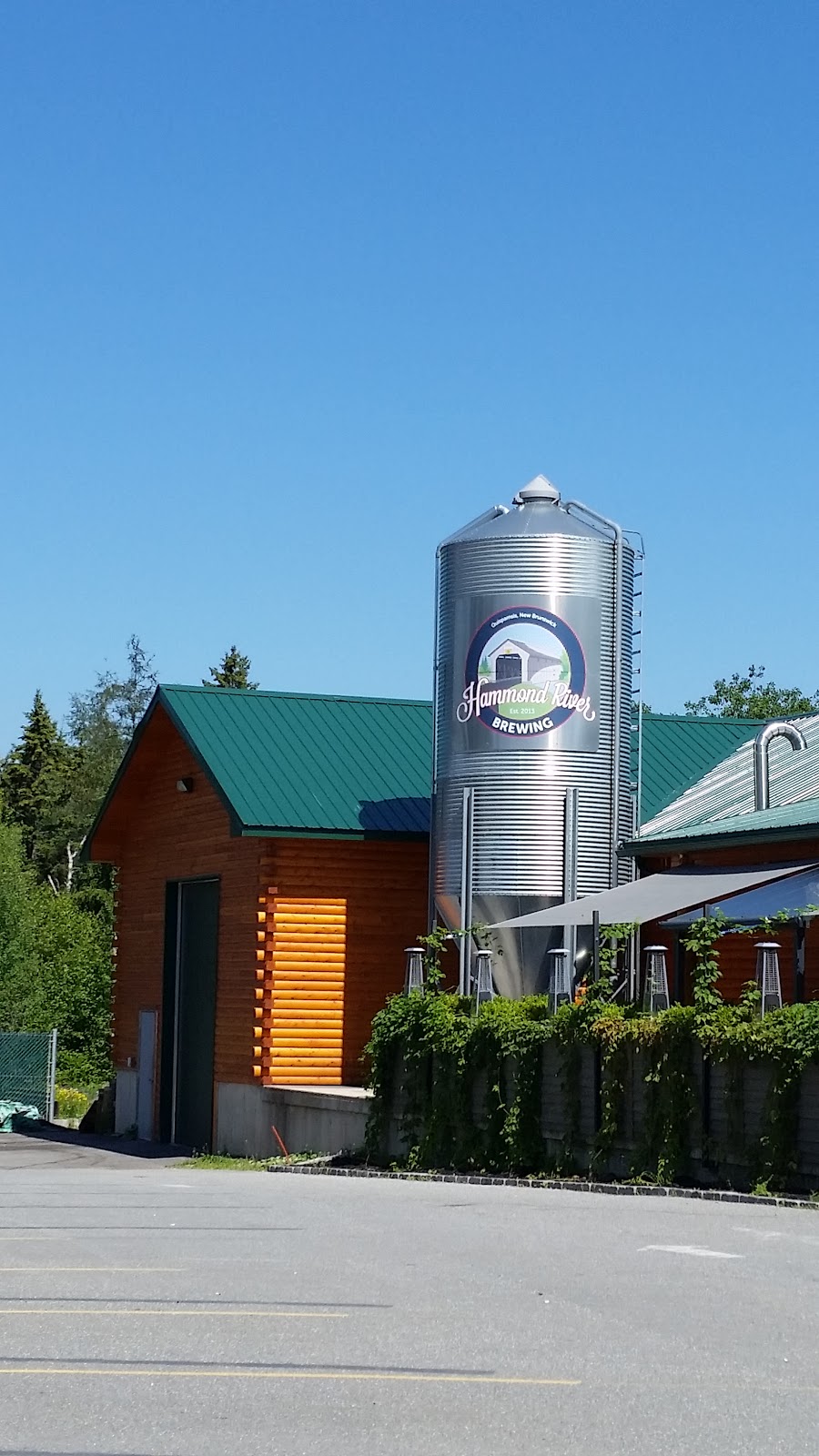 The Barrels Head Gastropub | 141 Hampton Rd, Rothesay, NB E2E 2N6, Canada | Phone: (506) 216-2622