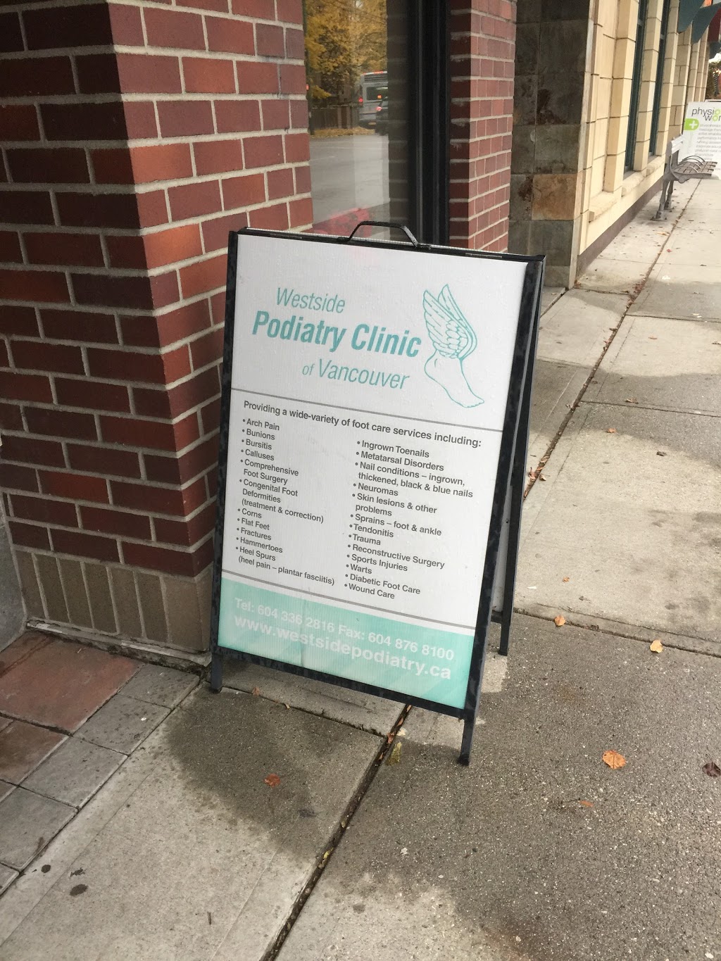 West Podiatry Clinic | 3311 W 4th Ave, Vancouver, BC V6R 1N6, Canada | Phone: (604) 336-2816