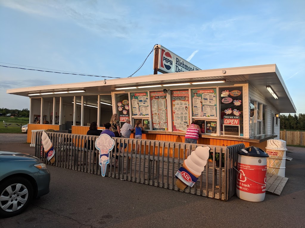 Richmond Dairy Bar | 31376 Western Rd, Wellington, PE C0B 1Y0, Canada | Phone: (902) 854-2249
