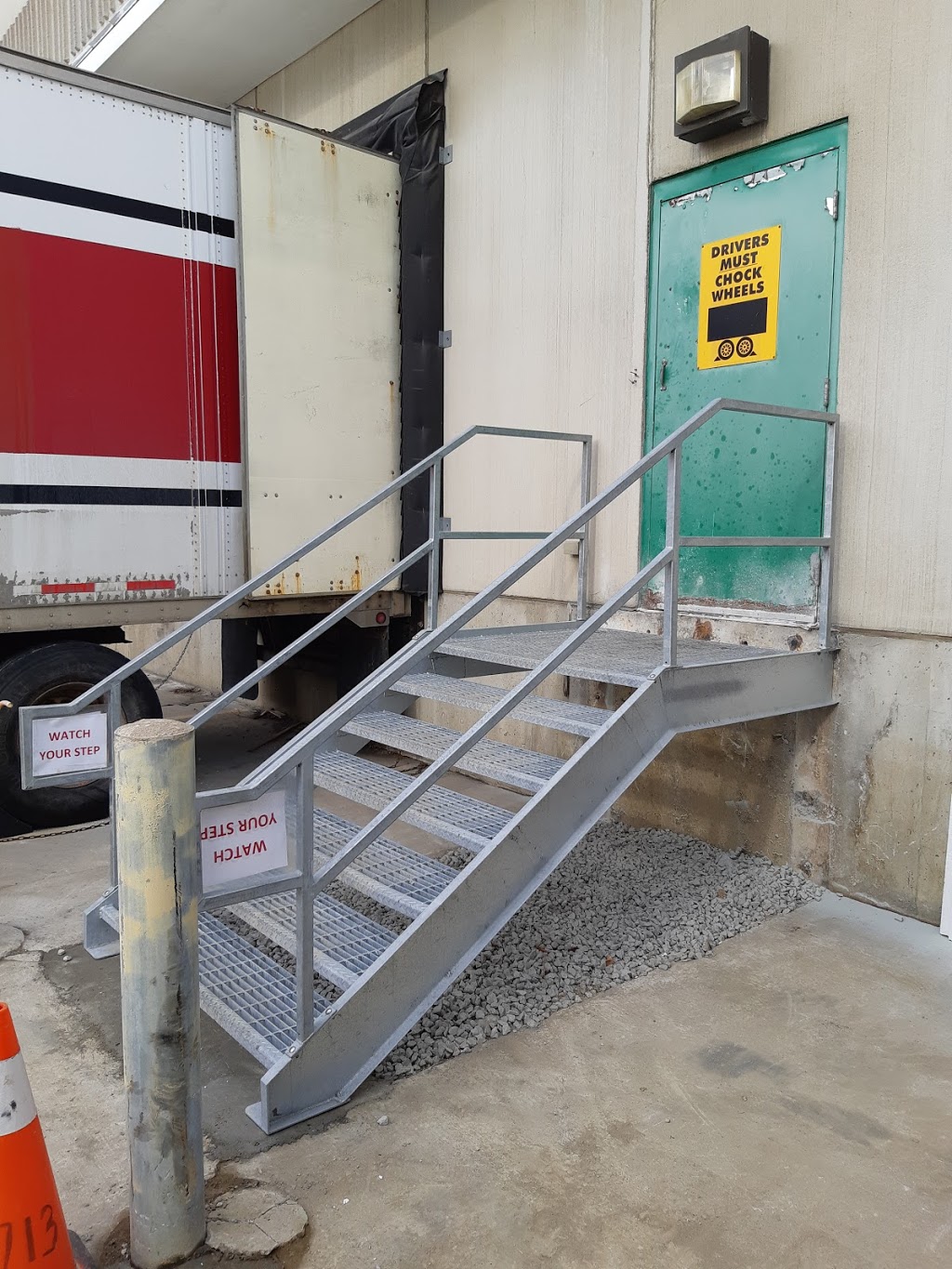 United Railings Ltd | 101 Freshway Dr, Concord, ON L4K 1R9, Canada | Phone: (905) 669-6263