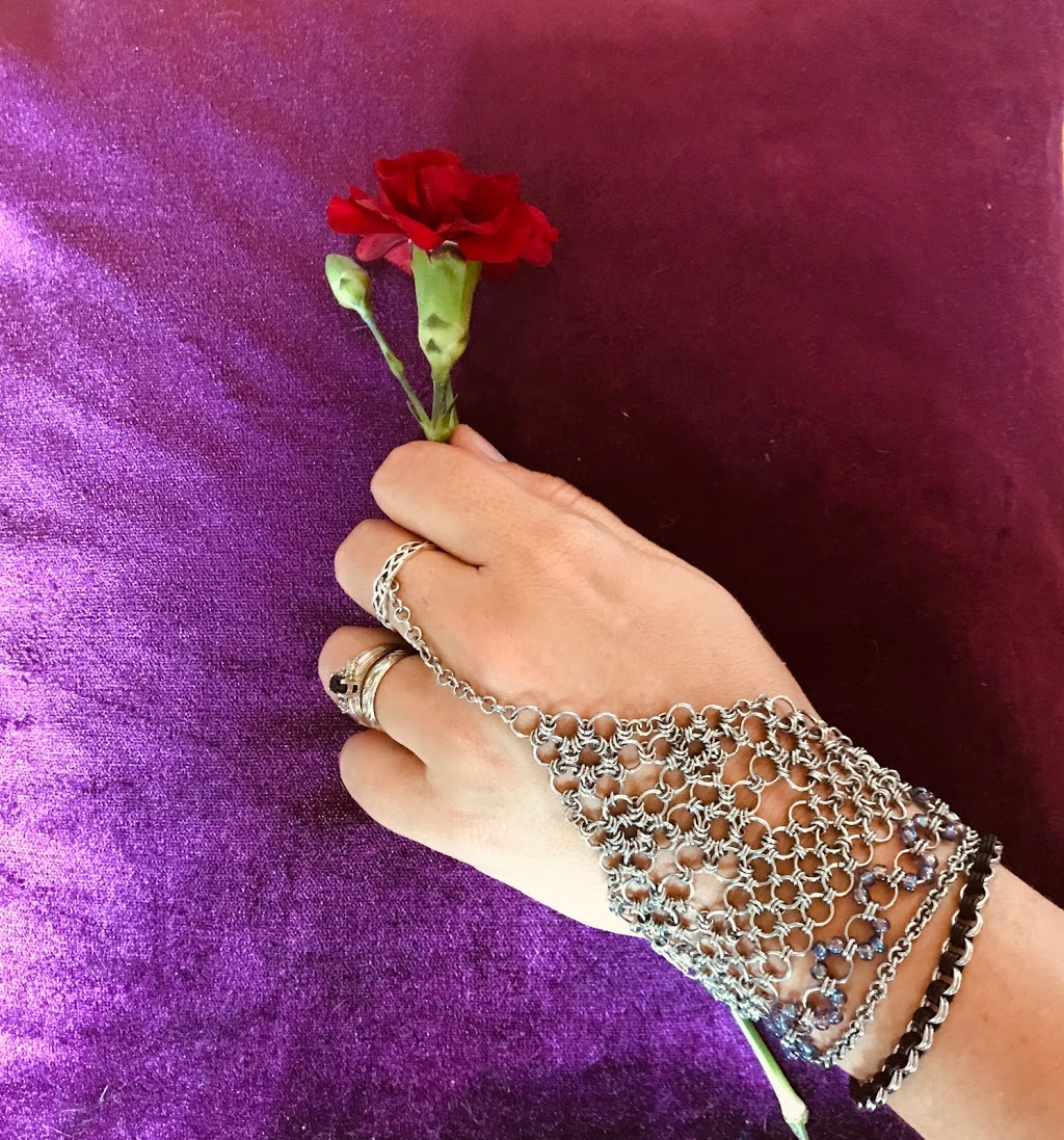 Raging Beauty Chainmaille | 733 Castle St, Duncan, BC V9L 2J9, Canada | Phone: (250) 466-9037