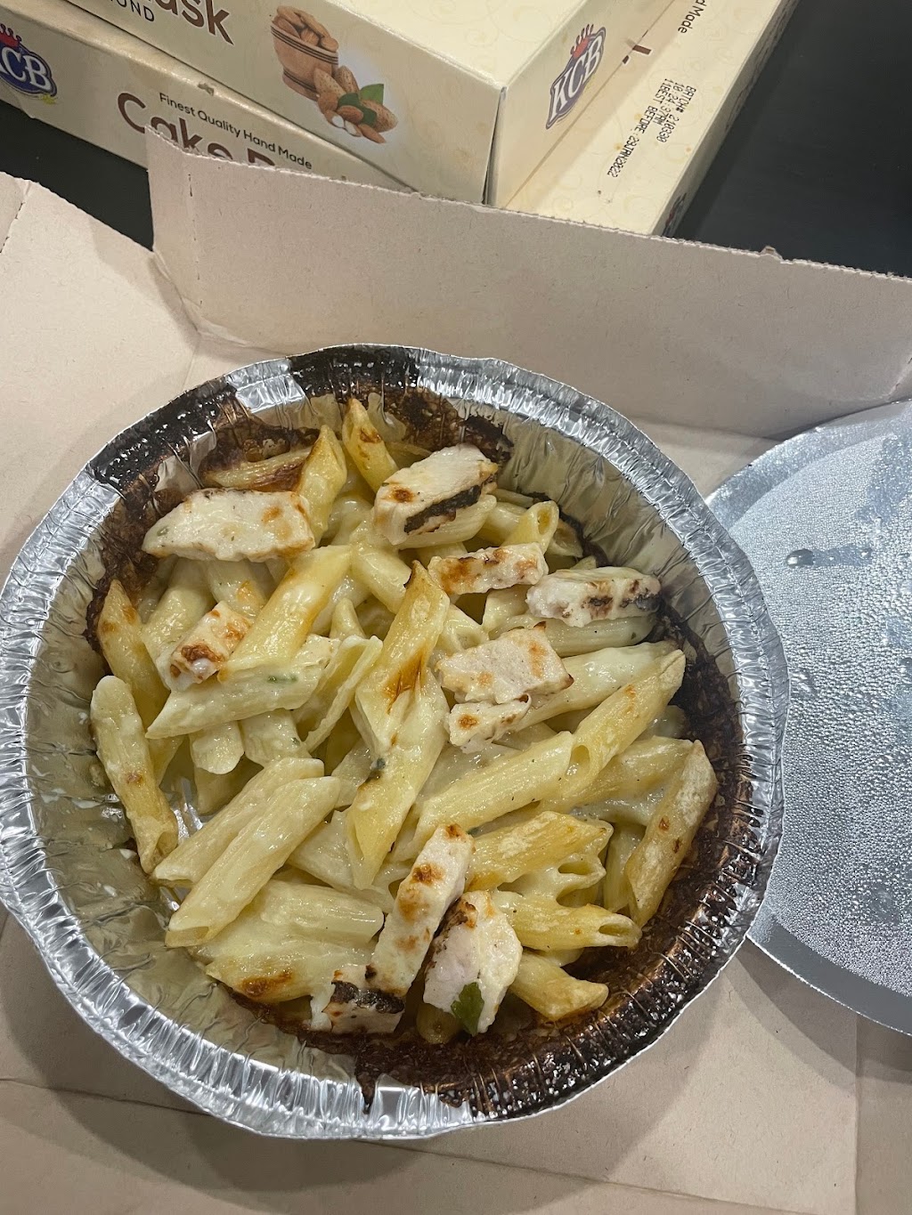 Dominos Pizza | 370 Main St N, Brampton, ON L6V 4A4, Canada | Phone: (905) 459-9090