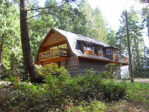 Ruthies Roost B&B | 3255 Trans-Canada Hwy, Mill Bay, BC V0R 2P2, Canada | Phone: (250) 743-2337
