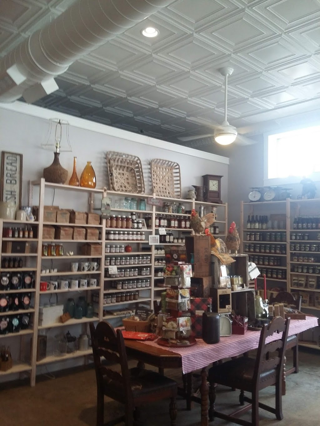2thirty5 | 235 Broadway St, Marine City, MI 48039, USA | Phone: (810) 643-8100
