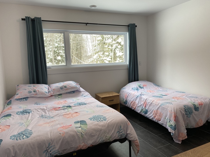 CHALET LE EMLÉ | Domaine de la, Chem. de la Sapinière, Weedon, QC J0B 3J0, Canada | Phone: (819) 460-8808