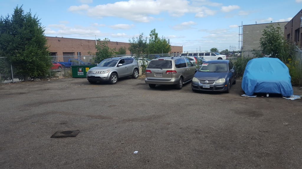 friends motors | 193 Advance Blvd, Brampton, ON L6T 4H9, Canada | Phone: (647) 648-5031