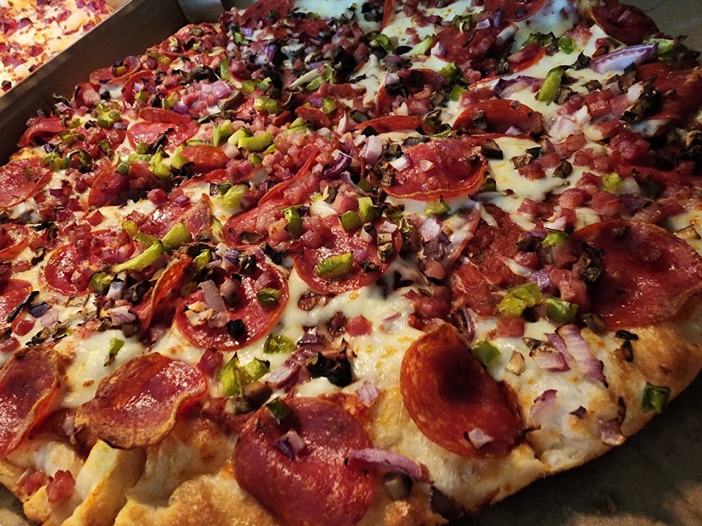 Mama Evelyn pizzeria | 974 Central Ave, Kingston, NS B0P 1R0, Canada | Phone: (902) 242-9999