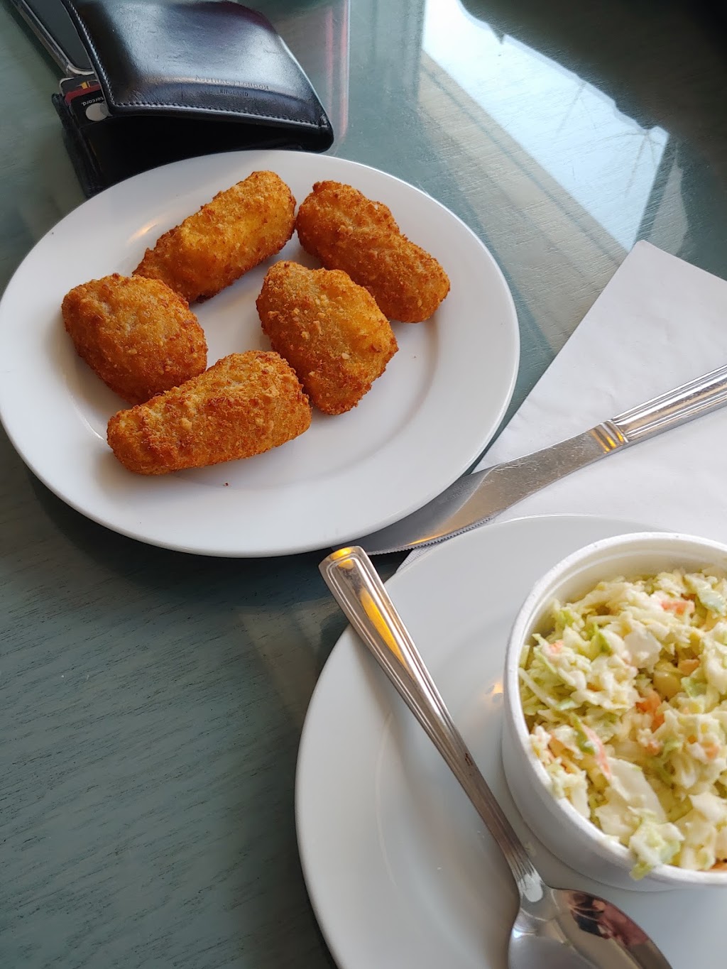 Country Fish And Chips | 293 Lakeshore Rd E, Mississauga, ON L5G 1H2, Canada | Phone: (905) 278-8201