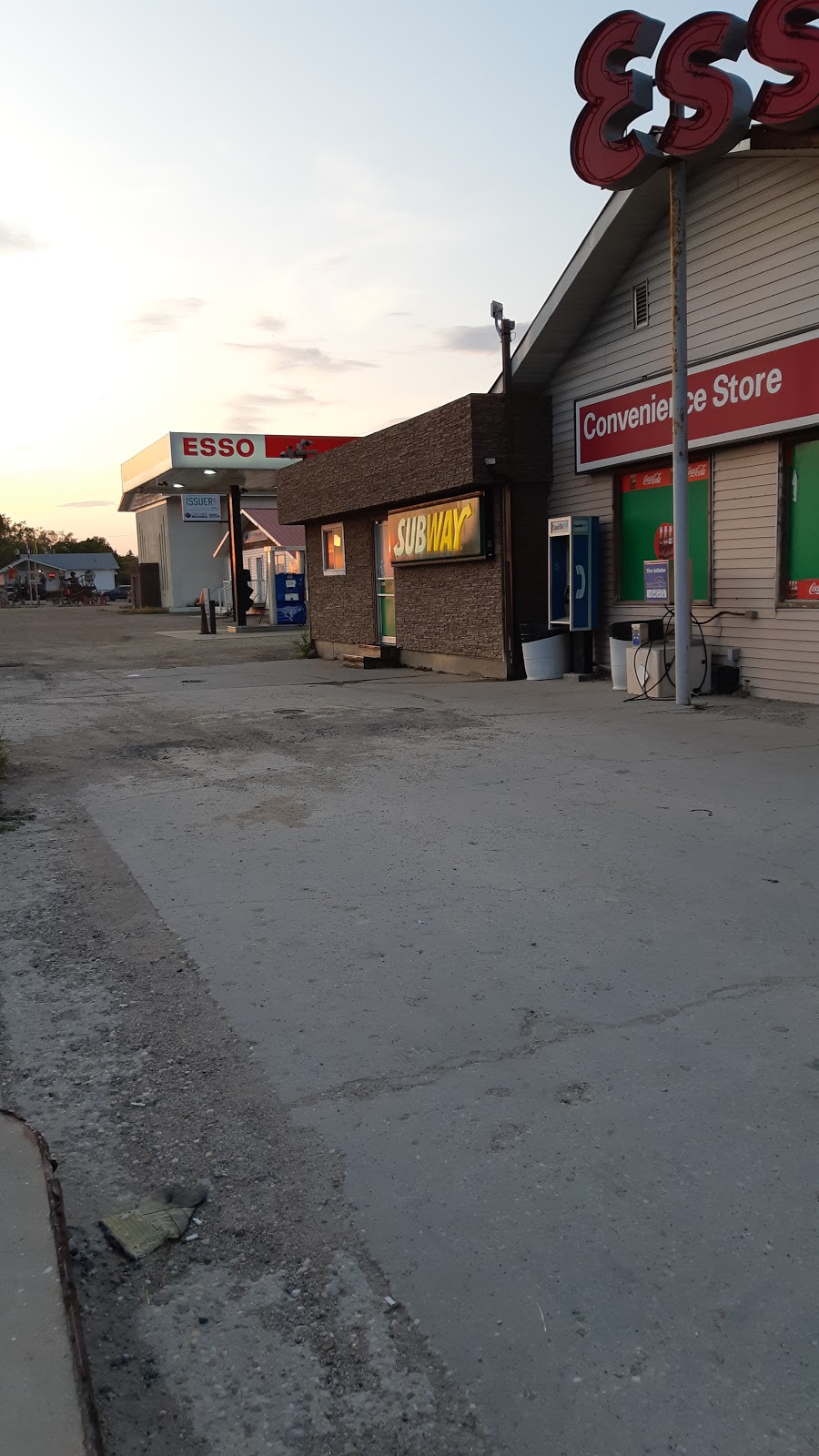 Esso | U.S. 1, Chamberlain, SK S0G 0R0, Canada | Phone: (306) 638-6207