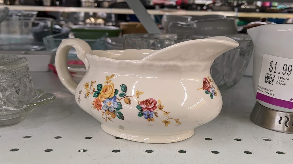Value Village | 165 Wellington St W, Barrie, ON L4N 1L7, Canada | Phone: (705) 733-9224