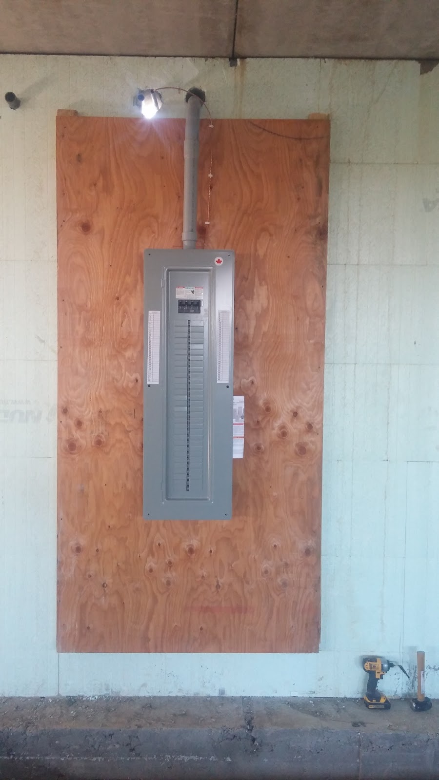 J.T.E.C. Electric | 2230 Spring St, Innisfil, ON L9S 2B6, Canada | Phone: (705) 279-6723