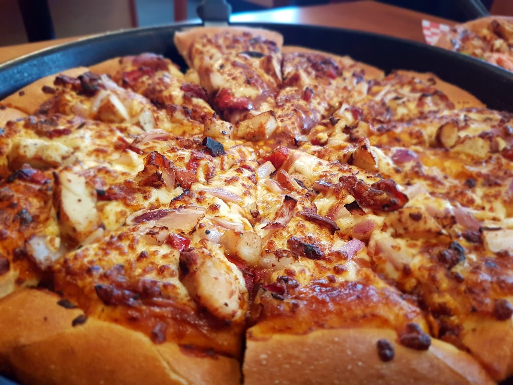 Pizza Hut | 510 Portland St, Dartmouth, NS B2Y 4W7, Canada | Phone: (902) 462-3344