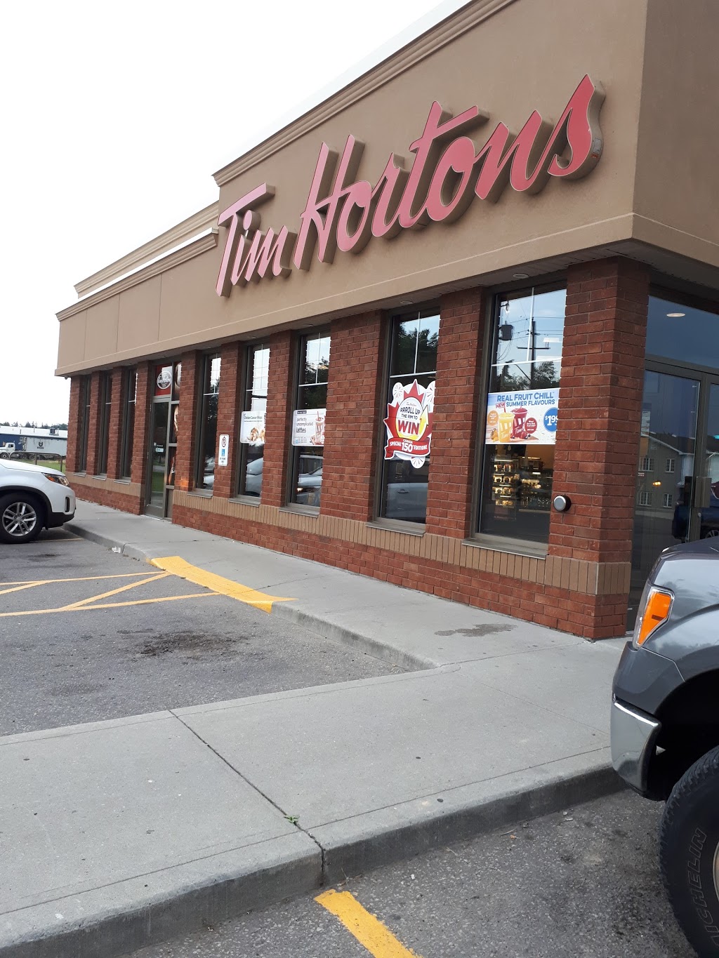 Tim Hortons | 328 Main St S, Waterford, ON N0E 1Y0, Canada | Phone: (519) 443-8877