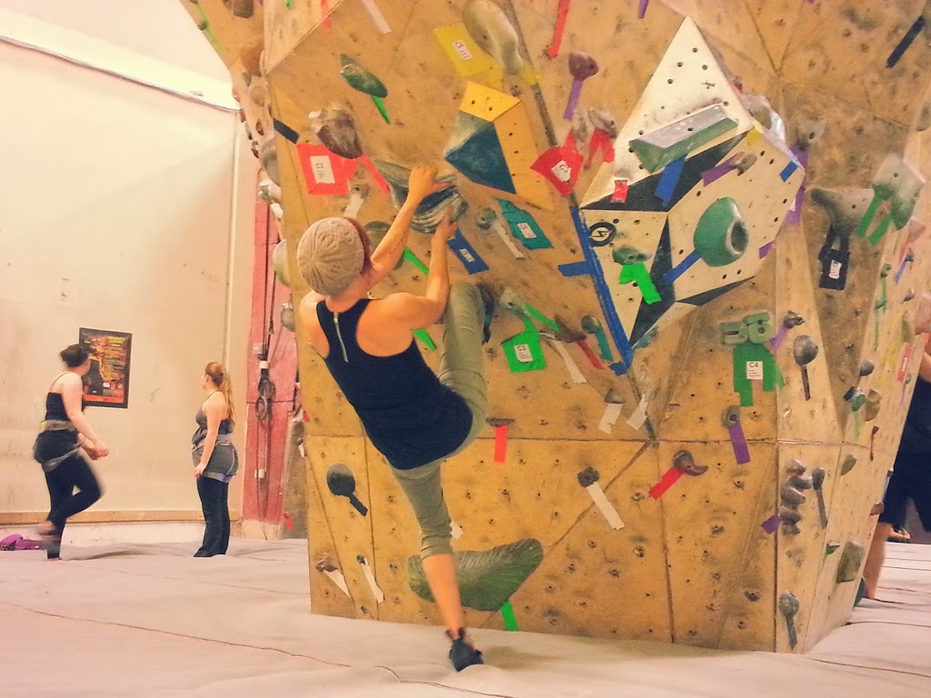 Calgary Climbing Centre Chinook | 7130 Fisher Rd SE, Calgary, AB T2H 0W3, Canada | Phone: (403) 252-6778