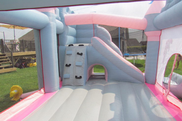 Jeux et Structures Gonflables Canada | 1095 Av. Côté, Saint-Agapit, QC G0S 1Z0, Canada | Phone: (418) 808-6314
