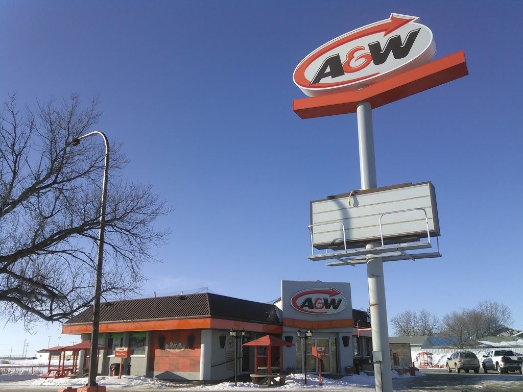 A&W Canada | 20 1 Ave SW, Weyburn, SK S4H 2H8, Canada | Phone: (306) 842-4555
