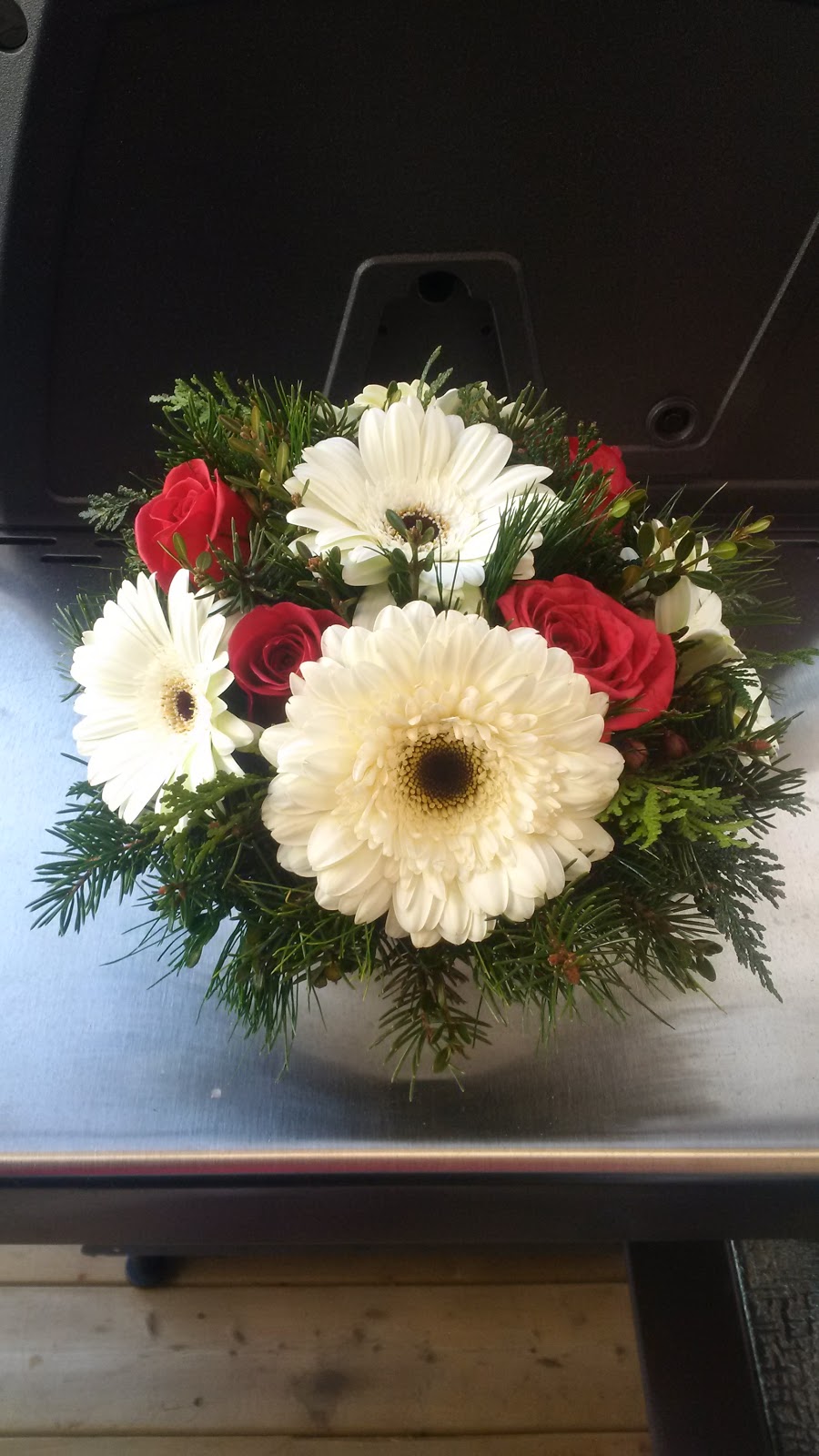 Exquisite Floral | 91 Kathreen St, New Dundee, ON N0B 2E0, Canada | Phone: (519) 572-6213