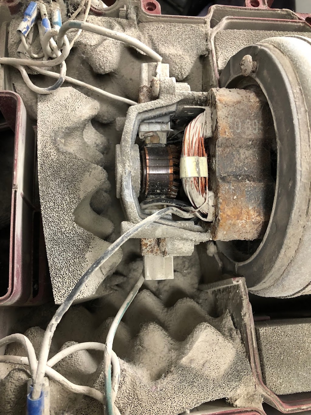 TACHE VACUUM CENTER INC. | 521 St Marys Rd, Winnipeg, MB R2M 3L3, Canada | Phone: (204) 231-3990