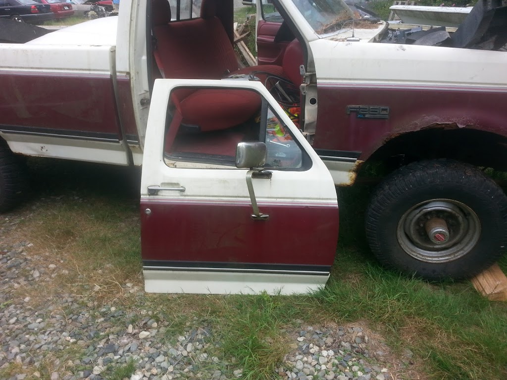 Little Mountain Towing | 1130 Dobler Rd, Parksville, BC V9P 2C5, Canada | Phone: (250) 248-1132