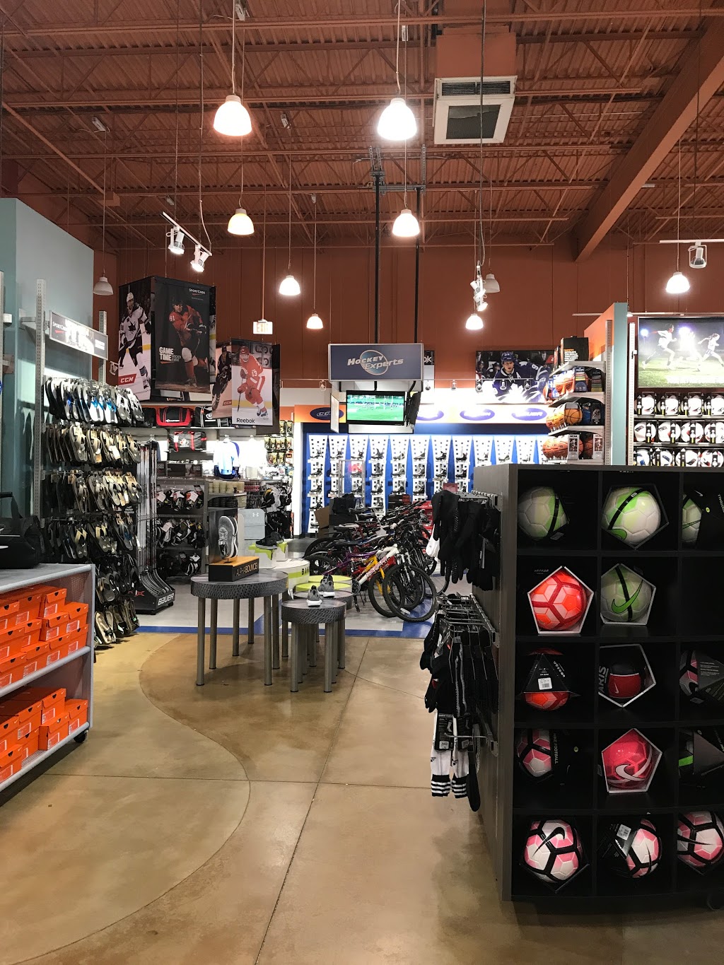 Sport Chek | 7850 Weston Rd Building B, Woodbridge, ON L4L 9N8, Canada | Phone: (905) 264-2848