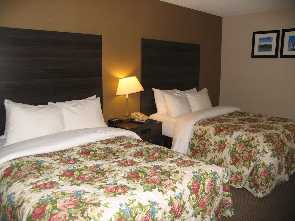 Maple Crest Inn | 1454 Princess St, Kingston, ON K7M 3E5, Canada | Phone: (613) 549-5550