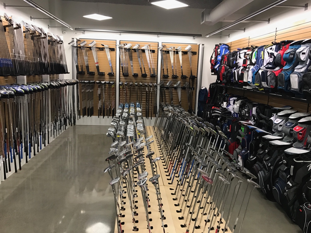 Mulligan Centre du Golf | 1633 Chemin de lIndustrie, Beloeil, QC J3G 0S5, Canada | Phone: (877) 673-3666