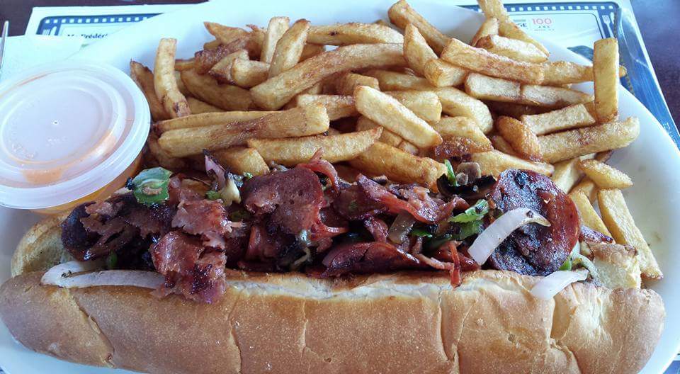 Restaurant San Marino | 8000 Rte Marie-Victorin, Sorel, QC J3R 1T4, Canada | Phone: (450) 746-4441