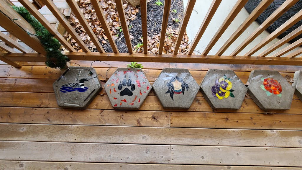 Thunderbird Crafts Trading Post | 6312 Indian Ln, Lambton Shores, ON N0N 1J2, Canada | Phone: (519) 786-4775