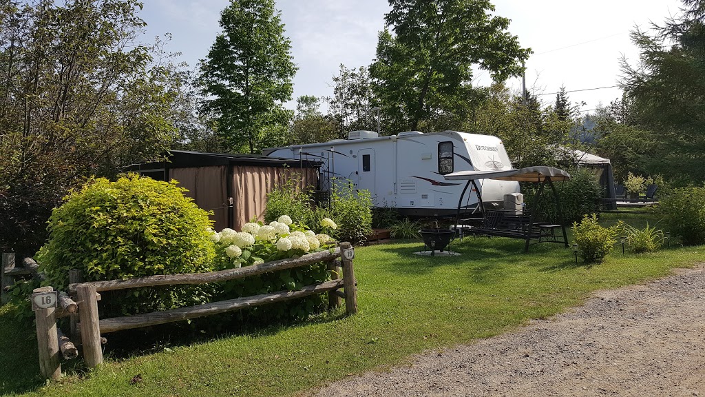 Camping Du Grand Lac Noir | 2670 Route Principale, Wentworth-Nord, QC J0T 1Y0, Canada | Phone: (450) 226-2336