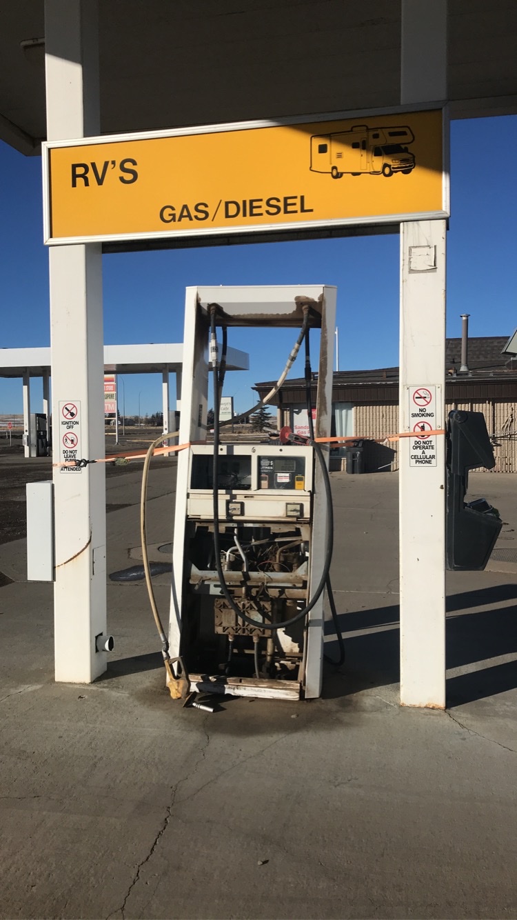 Sandstone Gas Plus | 212 8 Ave NW, Milk River, AB T0K 1M0, Canada | Phone: (403) 388-8833