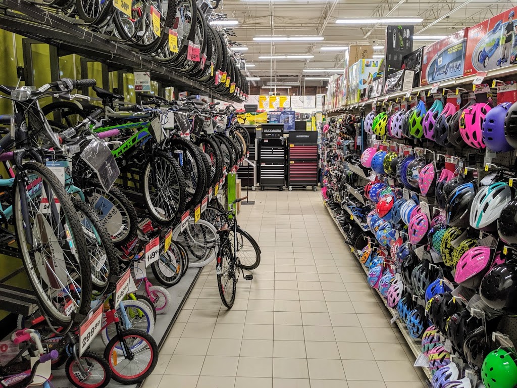 Canadian Tire | 300 Maidstone Ave W, Essex, ON N8M 2X6, Canada | Phone: (519) 776-5224
