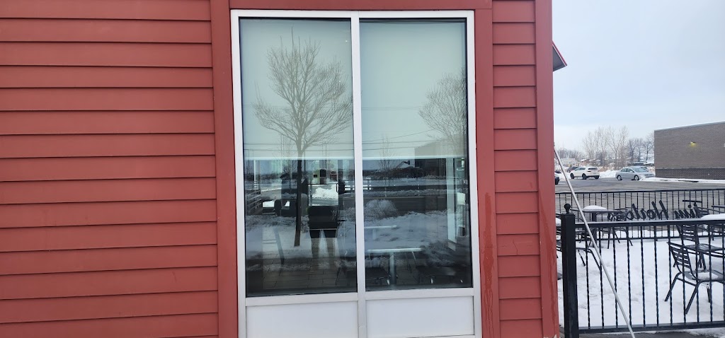 Vitre.Expert.RR inc. | 12930 Av. Petitclerc, Saint-Hyacinthe, QC J2T 2S2, Canada | Phone: (438) 524-7107