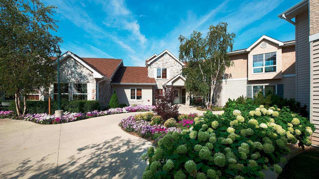 Revera The Rosewood | 857 Wilkes Ave, Winnipeg, MB R3P 2M2, Canada | Phone: (204) 487-9600