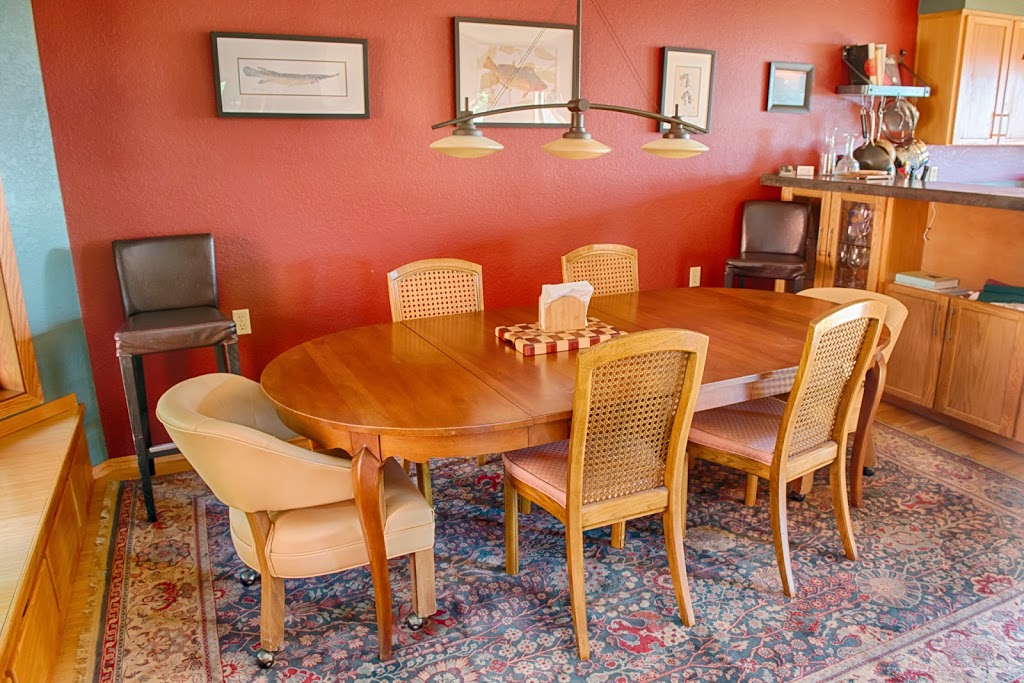 The Madrone AirBnB | 301 Parkridge Rd, Bellingham, WA 98225, USA | Phone: (360) 255-3402