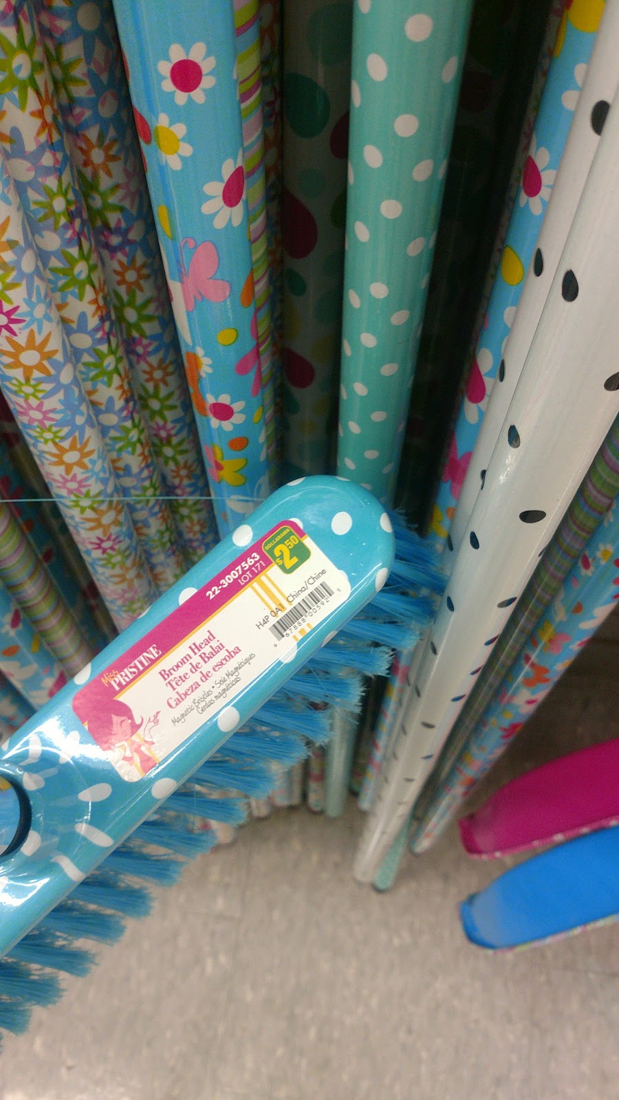 Dollarama | Thames-Lea Plaza, 603 Grand Ave W, Chatham-Kent, ON N7L 1C5, Canada | Phone: (519) 360-3226