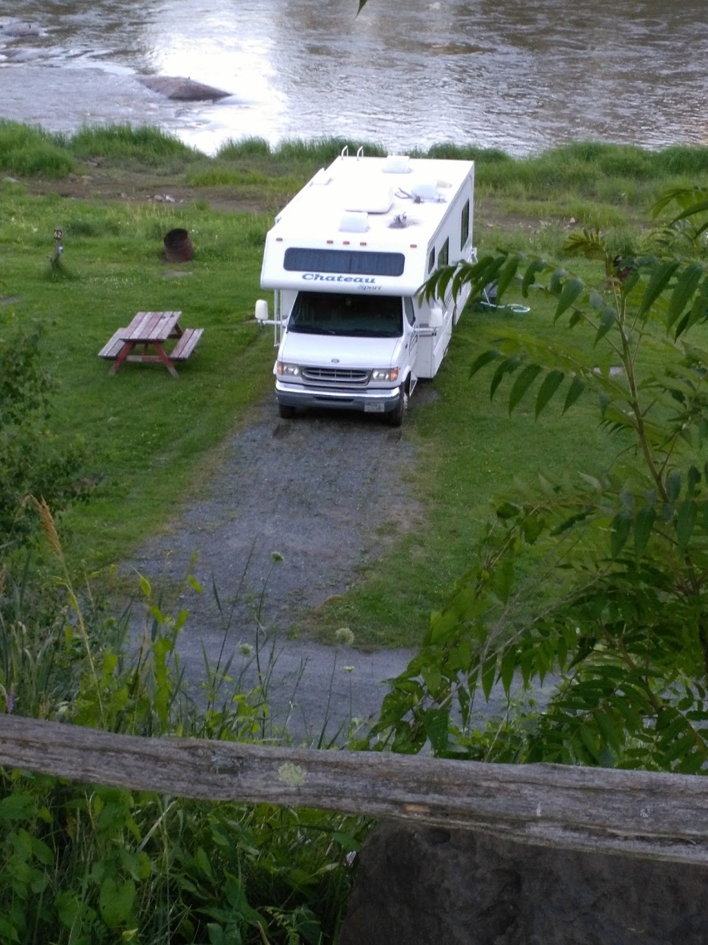 Camping De La Rivière | 108 Rang du Moulin Rouge, Saint-Léonard-dAston, QC J0C 1M0, Canada | Phone: (819) 399-2442